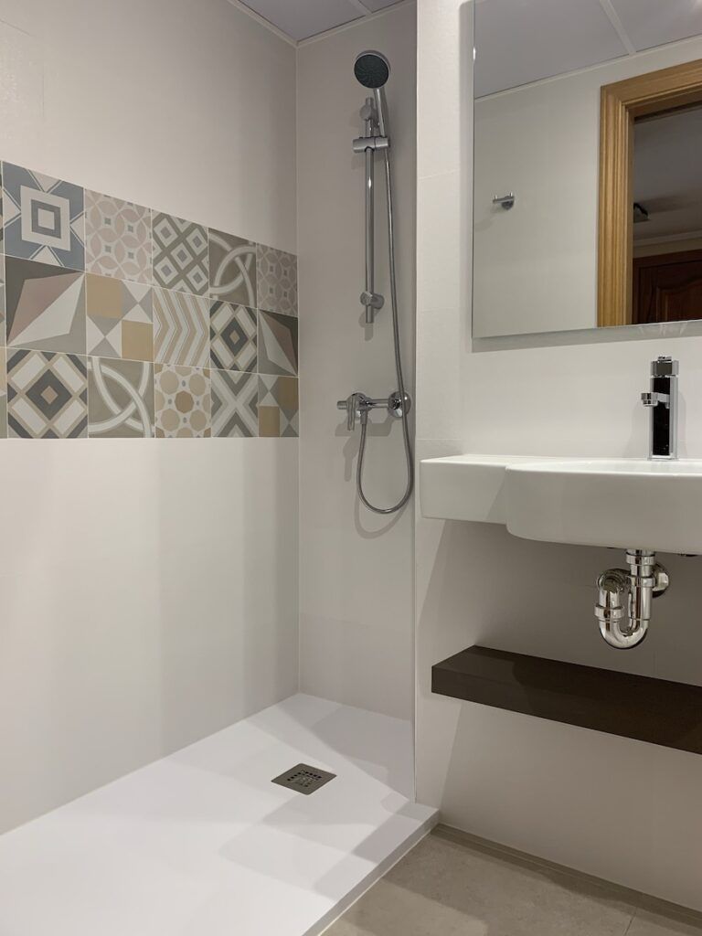 reforma baño pequeño zaragoza