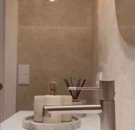 Reforma de baño moderno en Zaragoza